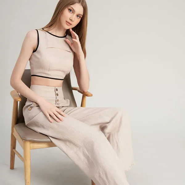 Áo Kiểu Nữ F2 Fashion & Freedom Hello New Day AK555-KVD-S-0323 Màu Be Viền Đen Size S