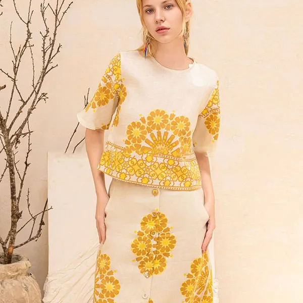 Áo Kiểu Nữ F2 Fashion & Freedom Linen AK636-VHT-S-0824 Màu Trắng Phối Vàng Size S