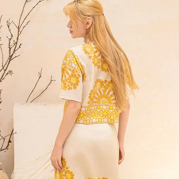 Áo Kiểu Nữ F2 Fashion & Freedom Linen AK636-VHT-S-0824 Màu Trắng Phối Vàng Size S
