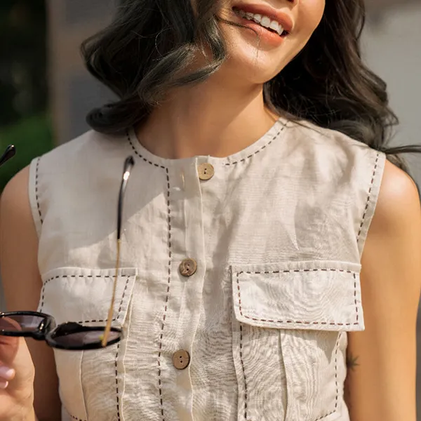 Áo Kiểu Nữ F2 Fashion & Freedom Linen Becoming Discover AK380-K-S-0520 Màu Kem Size S