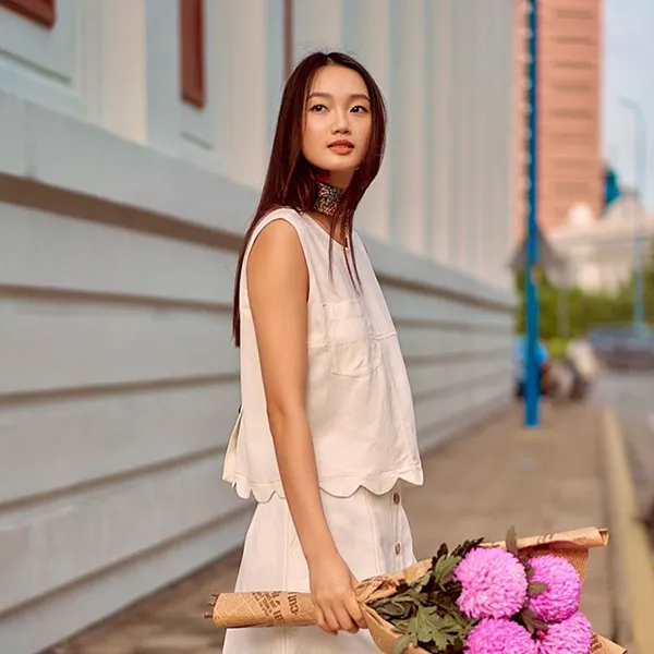 Áo Kiểu Nữ F2 Fashion & Freedom Summer Muse White Linen Blouse AK519-T-S-0622 Màu Trắng Hồng Size S