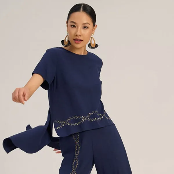 Áo Kiểu Nữ F2 Fashion & Freedom The Art Of Styling AK456-XD-S-0723 Màu Xanh Đen Size S