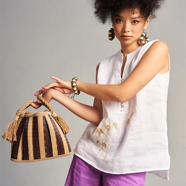 Áo Kiểu Nữ F2 Fashion & Freedom White Linen Blouse In A Free Color Style AK523-TT-S-0623 Màu Trắng Size S