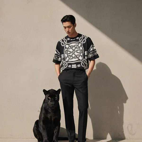 Áo Phông Nam Dolce & Gabbana D&G G8PN9T II7AQ Màu Đen Họa Tiết Size 44