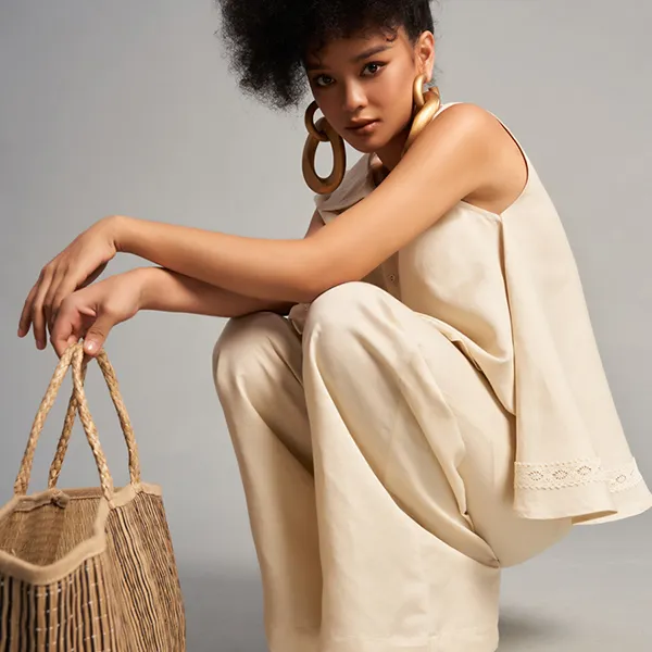 Áo Sơ Mi Kiểu Nữ F2 Fashion & Freedom Linen AK591-K-S-0623 Màu Kem Size S