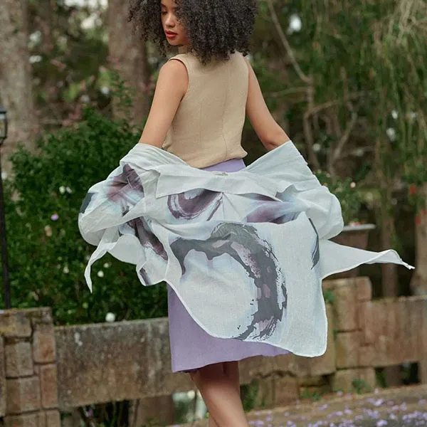 Áo Sơ Mi Nữ F2 Fashion & Freedom Linen Into The Wood AK634-THT-FREE-0524 Màu Trắng Họa Tiết