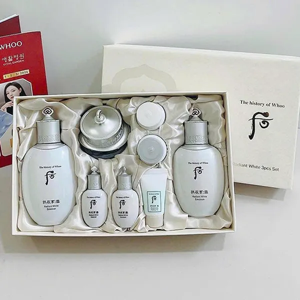 Bô Dưỡng Trắng Da Whoo Radiant White Special Set 8 Món