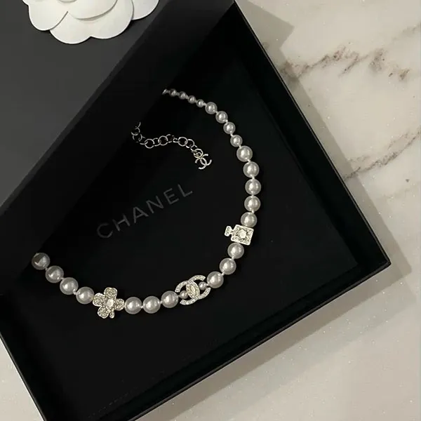 Dây Chuyền Nữ Chanel White Pearl Necklace Màu Trắng