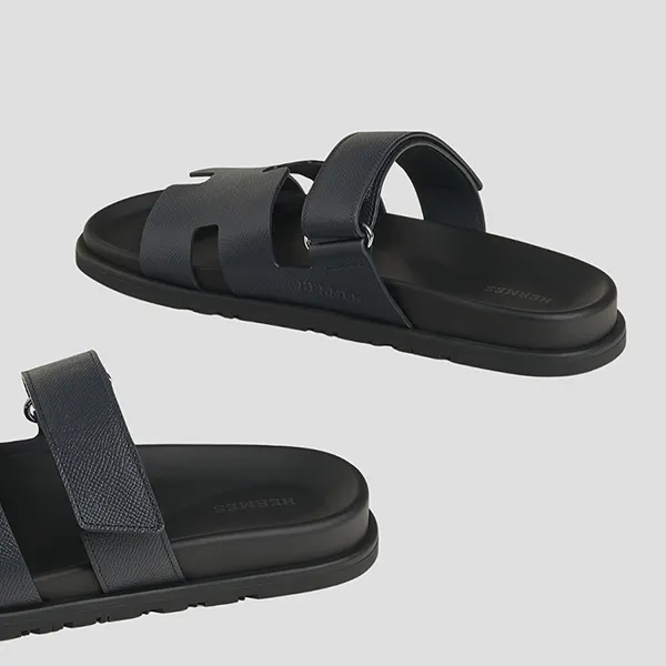 Dép Nam Hermès Chypre Sandal In Black Navy 2222857ZH 02509 Màu Xanh Navy Size 41