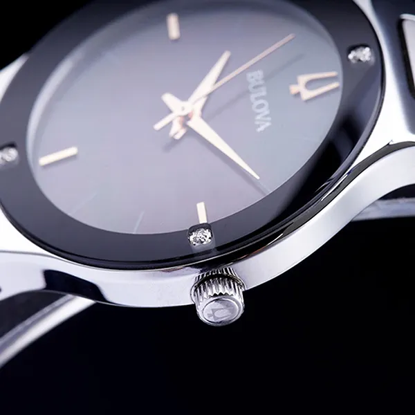 Đồng Hồ Nữ Bulova Quartz 96R231 32mm Màu Bạc