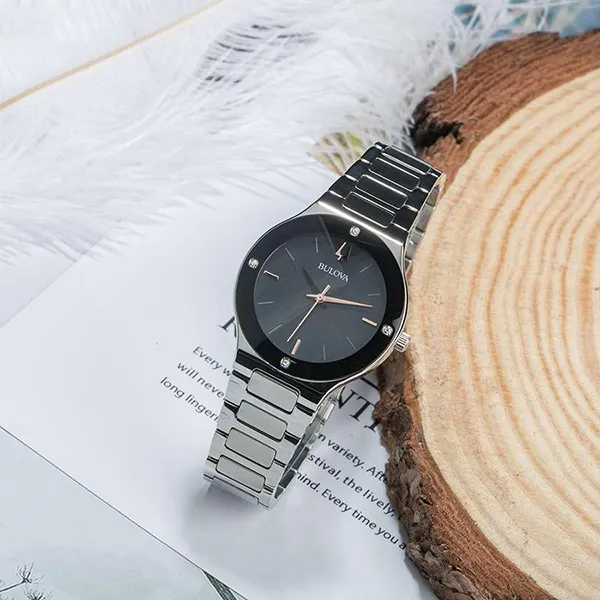 Đồng Hồ Nữ Bulova Quartz 96R231 32mm Màu Bạc