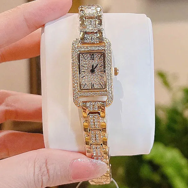 Đồng Hồ Nữ Kemil KM2310 Gold Tone Màu Vàng