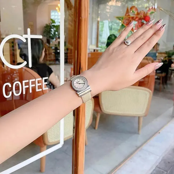 Đồng Hồ Nữ Salvatore Ferragamo Gancino Diamond F56SBQ9991I Màu Trắng