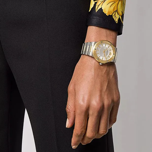Đồng Hồ Versace Greca Logo Watch 38mm VEVH00620 Màu Bạc