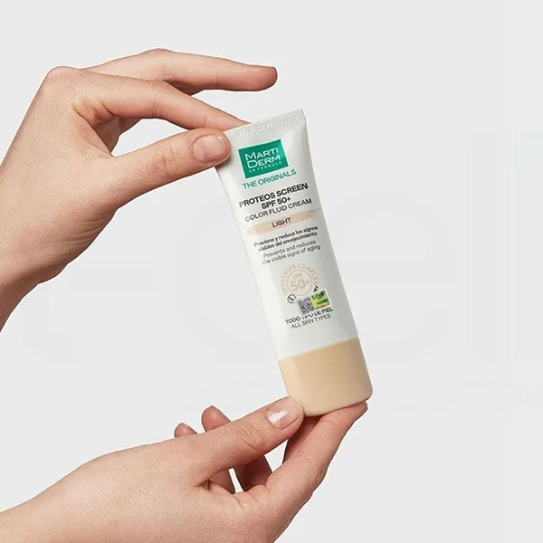 Kem Chống Nắng Phổ Rộng Làm Sáng Và Đều Màu Da Martiderm The Originals Proteos Screen SPF50+ Color Fluid Cream Light 40ml