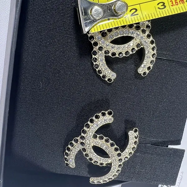 Khuyên Tai Nữ Chanel Studded Gold Earrings AB9144 B09007 Màu Vàng