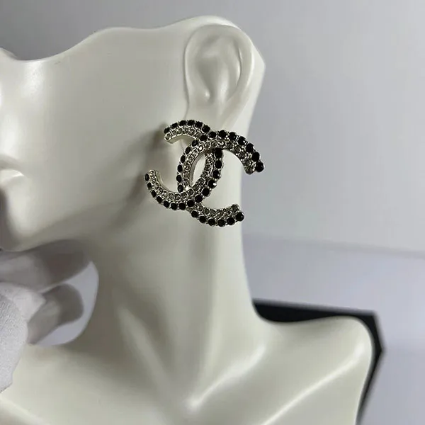 Khuyên Tai Nữ Chanel Studded Gold Earrings AB9144 B09007 Màu Vàng