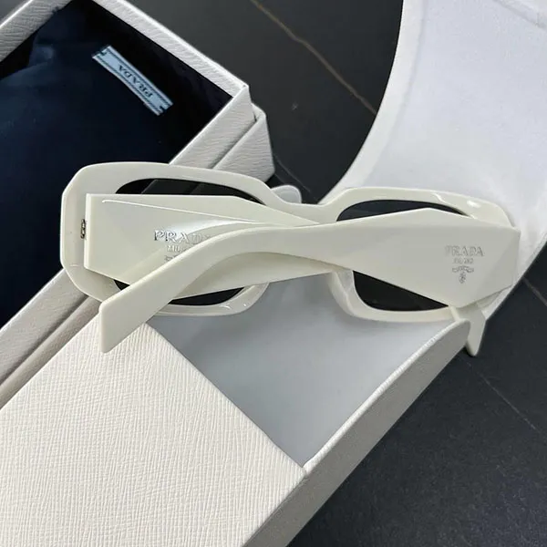 Kính Mát Nữ Prada Milano Geometric Design White 0PR 17WSF 1425S0 Màu Trắng Xám