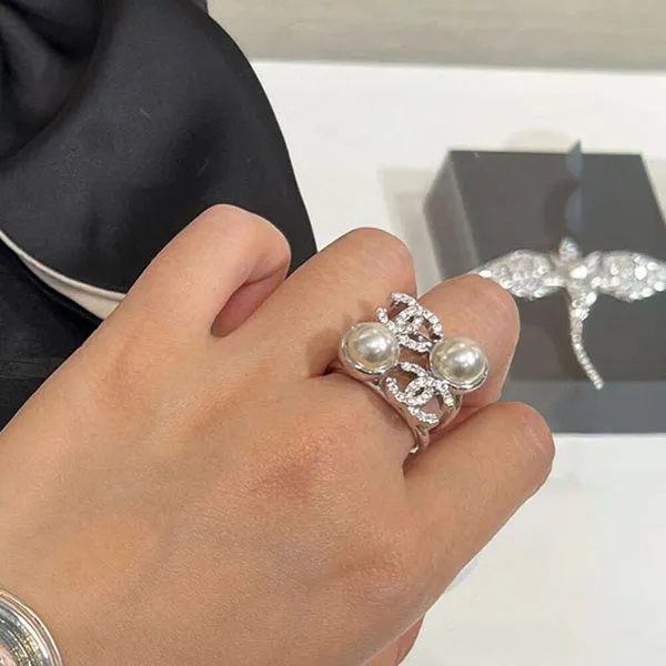 Nhẫn Nữ Chanel Coco Mark Ring Màu Bạc Size 12