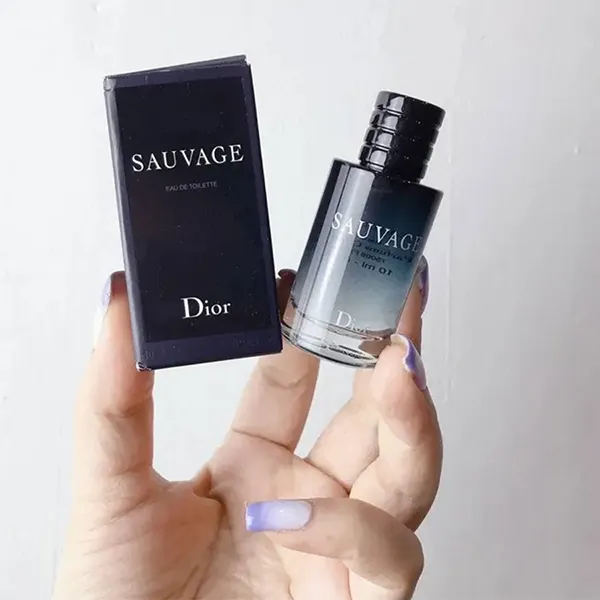 Nước Hoa Nam Dior Sauvage Eau De Toilette Mini 10ml