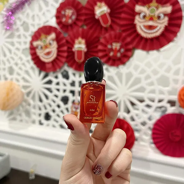 Nước Hoa Nữ Giorgio Armani Sì Passione Eclat EDP Mini 7ml