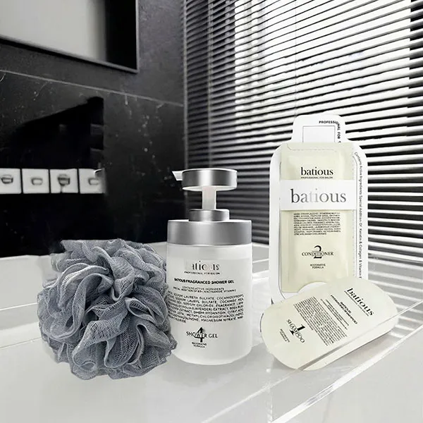 Set Sữa Tắm Trắng Da Batious Fragranced Shower Gel 500ml (Kèm Bông Tắm)