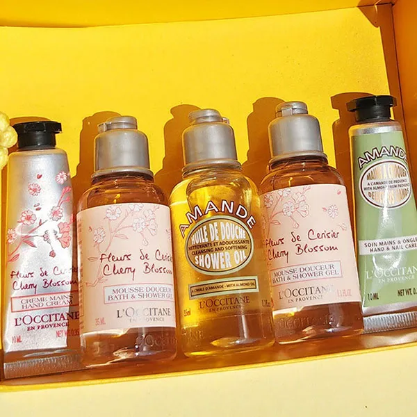 Set Sữa Tắm Và Kem Dưỡng Da Tay Mềm Mại L'Occitane En Provence Mini 5 Món