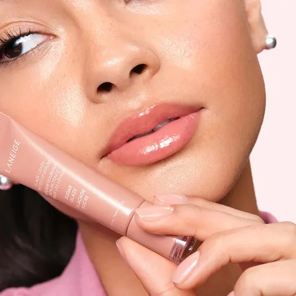 Son Dưỡng Laneige Glaze Craze Tinted Polypeptide Lip Serum Sugar Glaze Màu Nâu Nude 12g