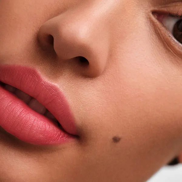 Son Lì Prada Monochrome Hyper Matte Lipstick P155 Blush Màu Hồng Cam San Hô
