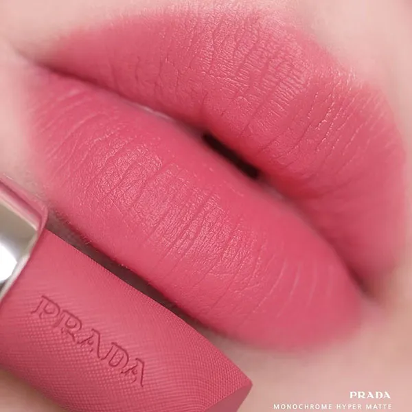 Son Lì Prada Monochrome Hyper Matte Lipstick P61 Laque Pink Màu Hồng Đỏ
