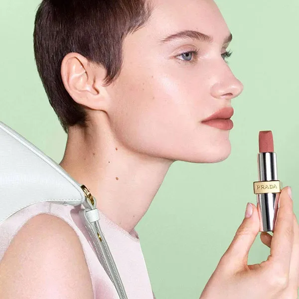 Son Lì Prada Monochrome Hyper Matte Lipstick P61 Laque Pink Màu Hồng Đỏ