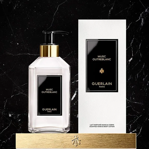 Sữa Dưỡng Thể Guerlain Musc Outreblanc Scented Hand & Body Lotion 300ml