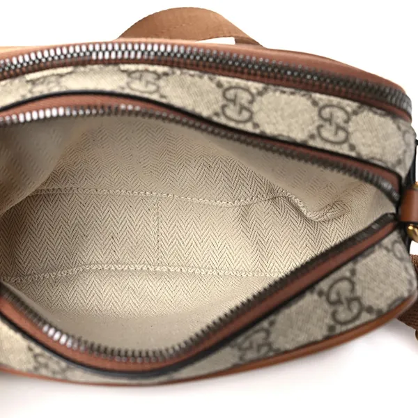 Túi Đeo Chéo Gucci Supreme Monogram Textured Calfskin Emblem Mini Crossbody Màu Be/Nâu