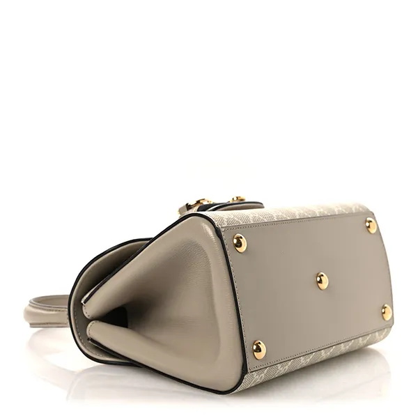 Túi Đeo Chéo Nữ Gucci GG Supreme Monogram Azalea Calfskin Mini Horsebit 1955 Top Handle Flap Bag Beige Mystic White Oatmeal Màu Be