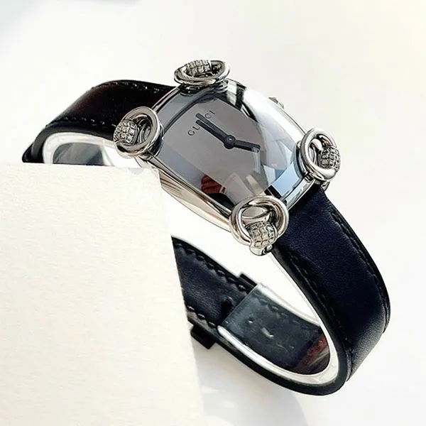 Đồng Hồ Nữ Gucci Horsebit Cocktail Diamond Quartz Màu Bạc - Đen