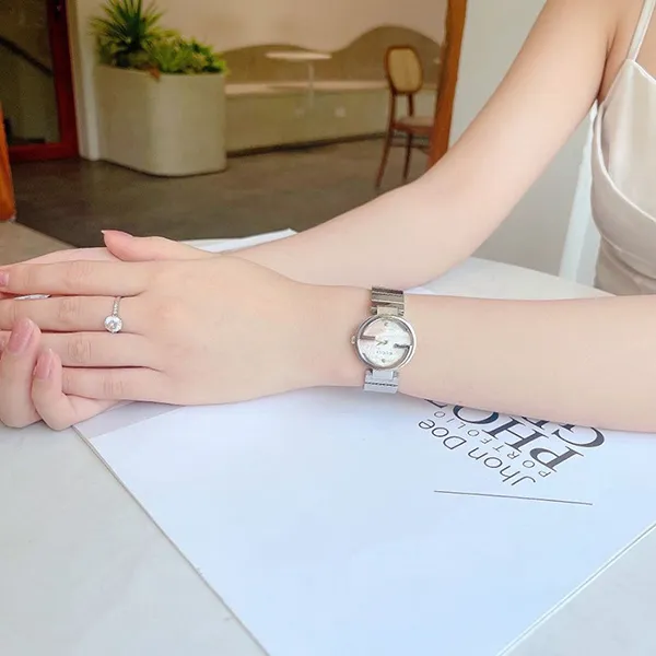 Đồng Hồ Nữ Gucci Interlocking Quartz Watch YA133505 Màu Bạc