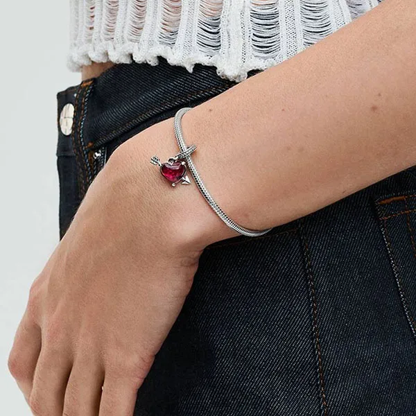 Hạt Vòng Charm Nữ Pandora Red Heart & Arrow Murano Glass Dangle Sterling Silver 793085C01 Màu Bạc Hồng
