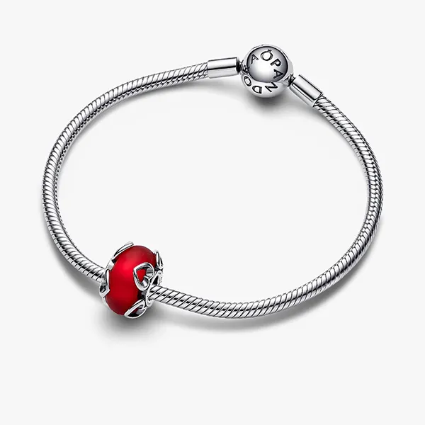 Hạt Vòng Charm Pandora Frosted Red Murano Glass & Hearts Charm 792497C01 Màu Đỏ Bạc