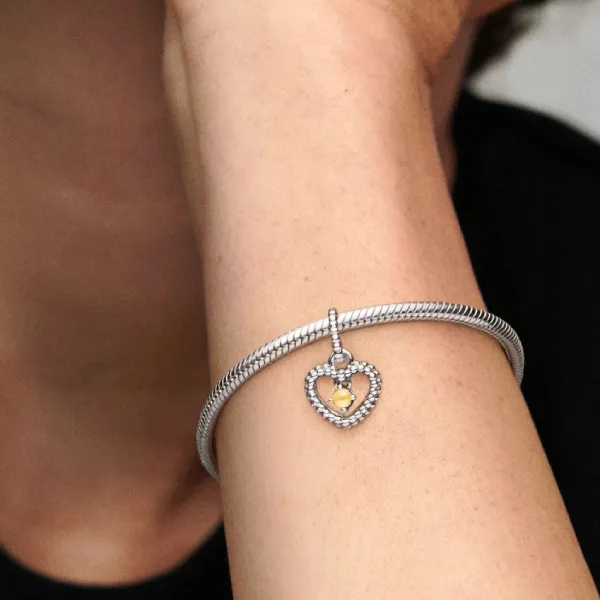 Hạt Vòng Charm Pandora Honey Beaded Heart Dangle Charm Sterling Silver 798854C11 Màu Bạc