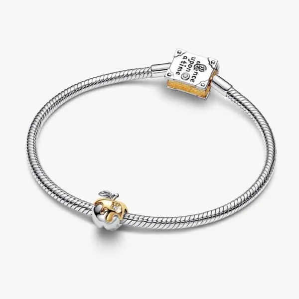 Hạt Vòng Charm Pandora x Disney Snow White Poison Apple Charm 764384C01 Màu Bạc