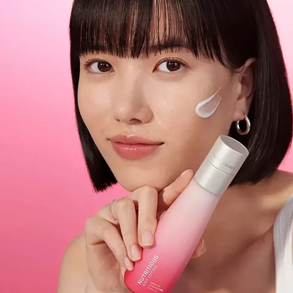 Kem Dưỡng Da Estée Lauder Nutritious Airy Lotion Moisturiser 100ml
