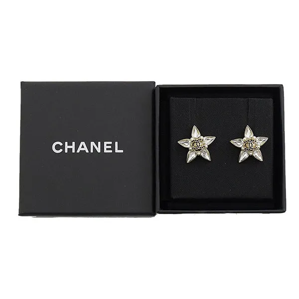 Khuyên Tai Nữ Chanel AB4336 Double C Logo Star Crystal Rhinestone Stud Earrings Màu Trắng Vàng