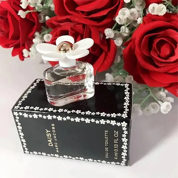 Nước Hoa Nữ Marc Jacobs Daisy Eau De Toilette Mini 4ml