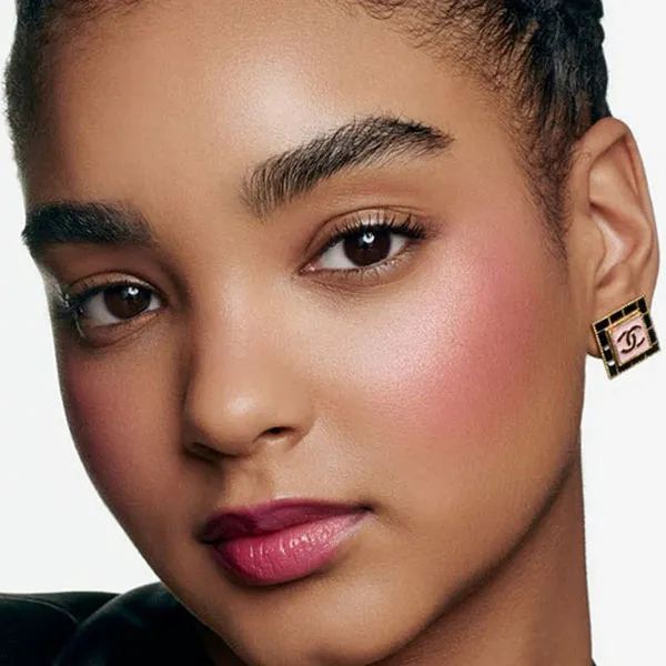 Sáp Trang Điểm Đa Năng Dạng Thỏi Chanel Duo De Baumes Highlight & Lipstick Limited Tone 28 Bal Intense Glow