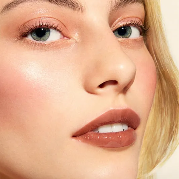 Son Kem Gucci Glow Oil In Water Tint 130 Elsa Hazel Màu Đỏ Đất