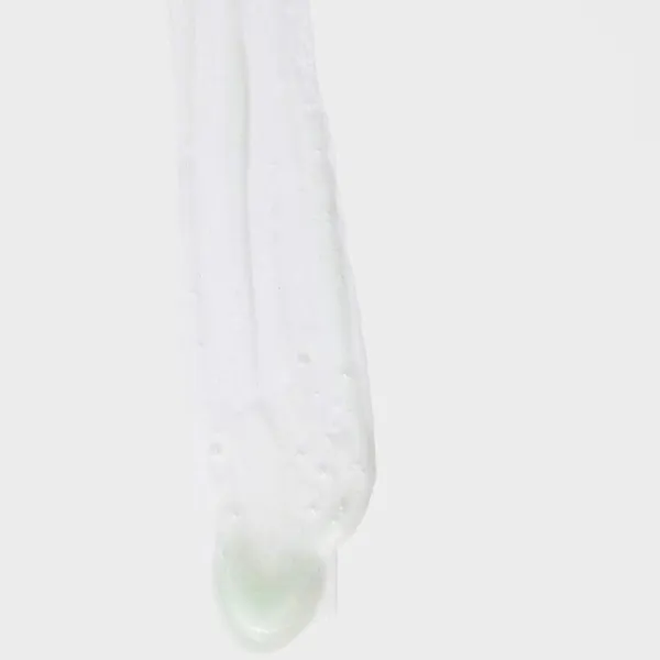 Son Kem Dưỡng Bóng Prada Reflection Glossy Liquid Balm U000 Universal Màu Trong Suốt