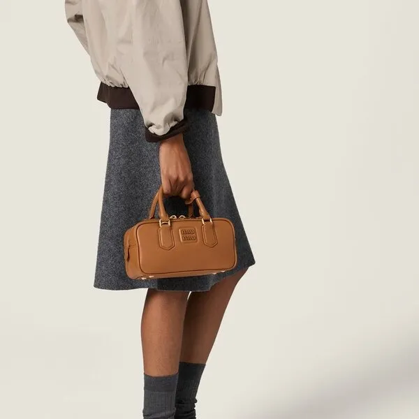 Túi Xách Tay Nữ Miu Miu Arcadie Leather Bag Cognac Màu Nâu
