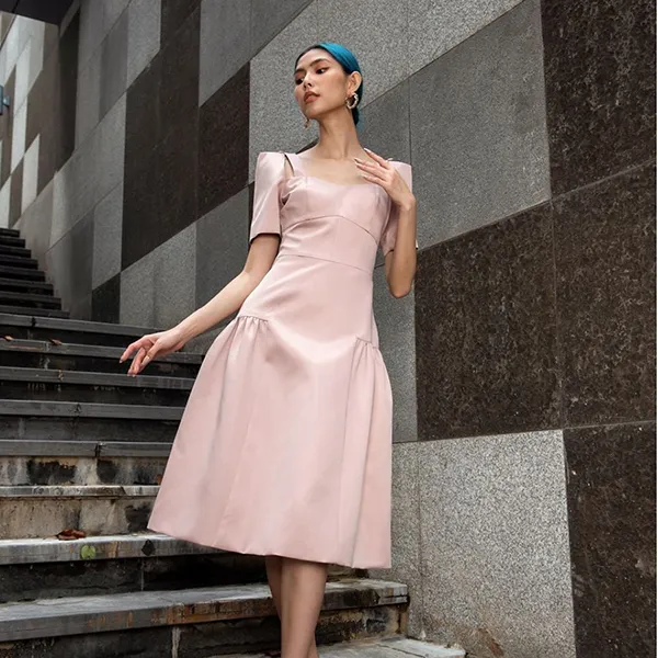 Váy Gấm Nữ F2 Fashion & Freedom Queen Of The Night D581-HN-S-0122 Màu Hồng Nhạt Size S