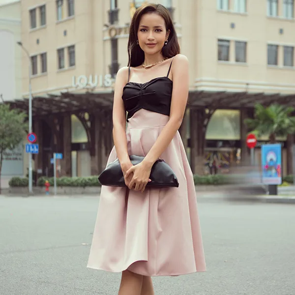 Váy Hai Dây Nữ F2 Fashion & Freedom City Girls D572-HD-S-1221 Màu Hồng/Đen Size S