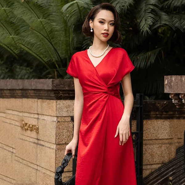 Váy Lụa Nữ F2 Fashion & Freedom Starry Nights D783-DO-S-1223 Màu Đỏ Size S